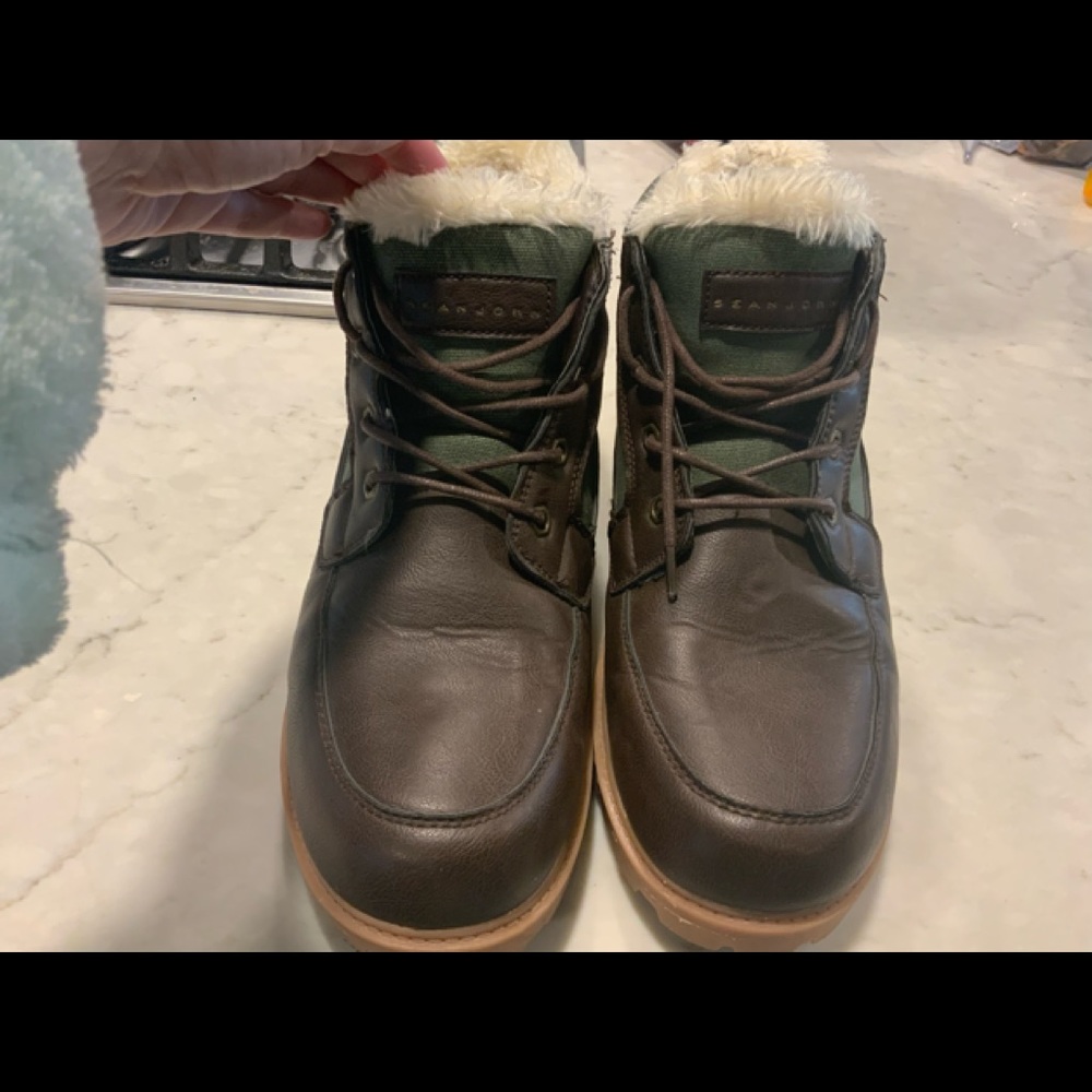 Sean JOHN 13 boots, no sign of exterior wear, green/brown, fur tops.  13
